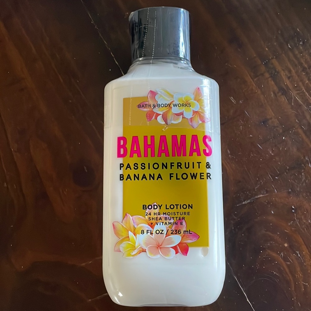 Bath & Body Works Bahamas PassionFruit Banana Flower Body Lotion